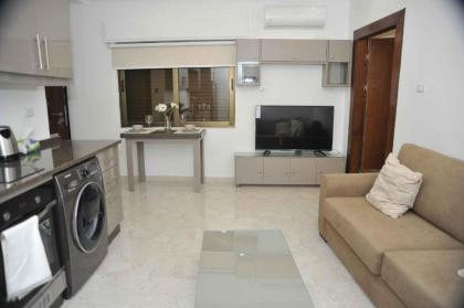 Amazing one Bedroom Apartment in Amman Elwebdah 7 - image 4