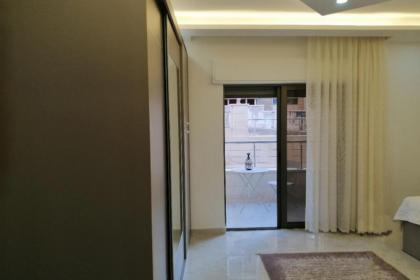 Amazing one Bedroom Apartment in Amman Elwebdah 1 - image 7