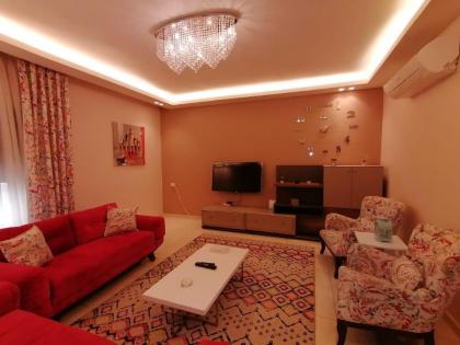 Janty Apartment - image 4