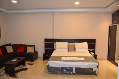 Panda Hotel Apartments - image 3