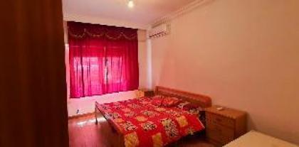 Private Family Apartment - Very Quiet Location - image 12