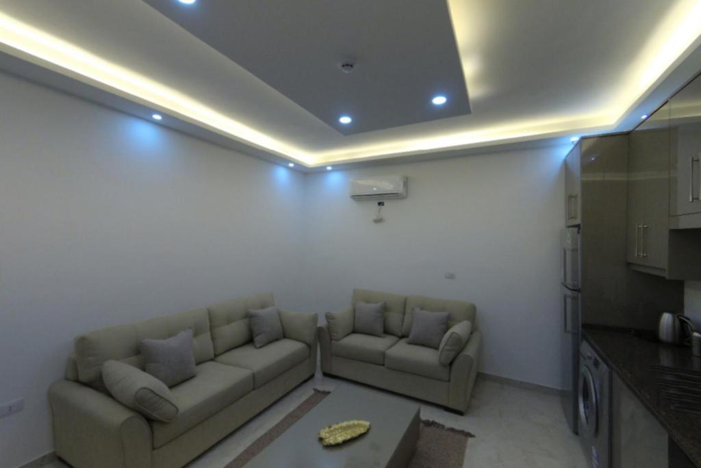 Amazing one Bedroom Apartment in Amman Elwebdah 8 - image 7