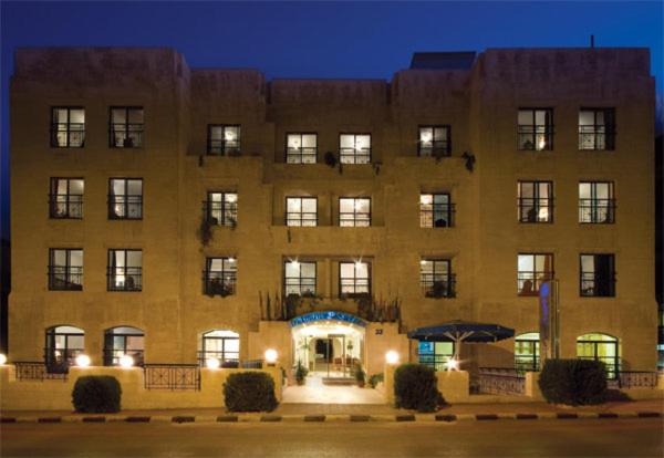 Delmon Suites - main image