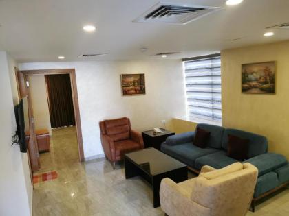 Jawharet Alswefiah Hotel Suites - image 18