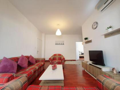 Lovely Two Bedroom Apartment in Amman - image 5