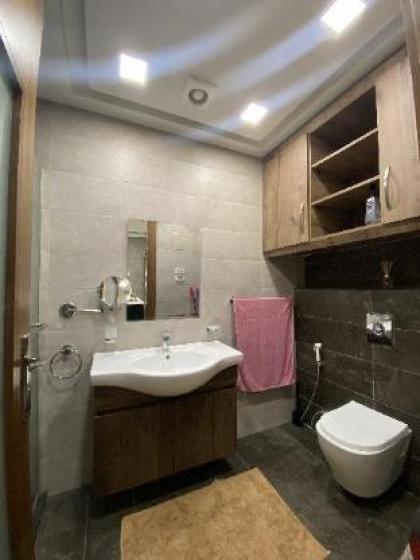 Um Uthaina luxury apartment  - image 7