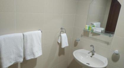 Rayan Hotel Suites - image 15