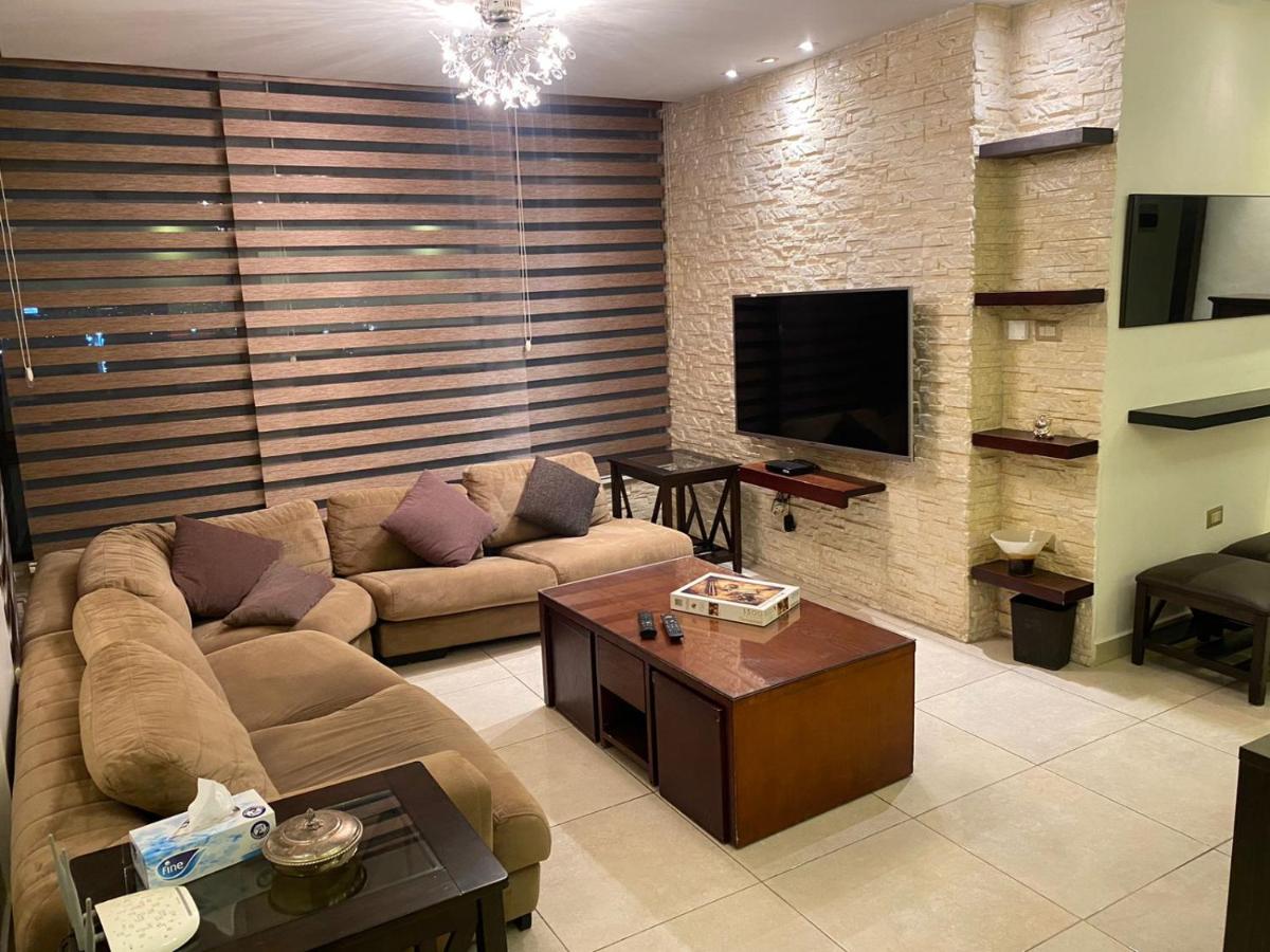 Superb 2 Bed in middle of Amman - image 2