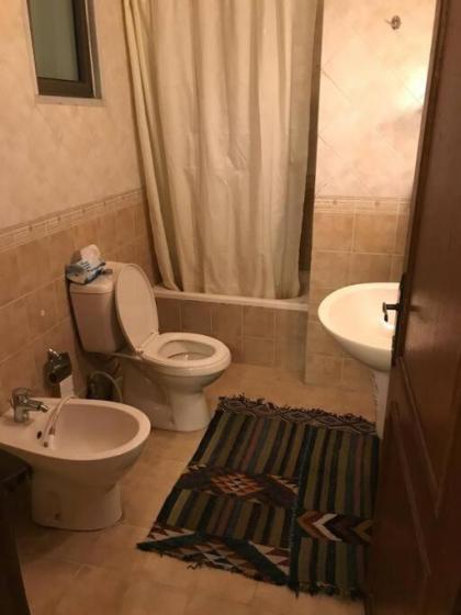 2 Bed Room Apparment in Amman - Der Ghbar - image 10