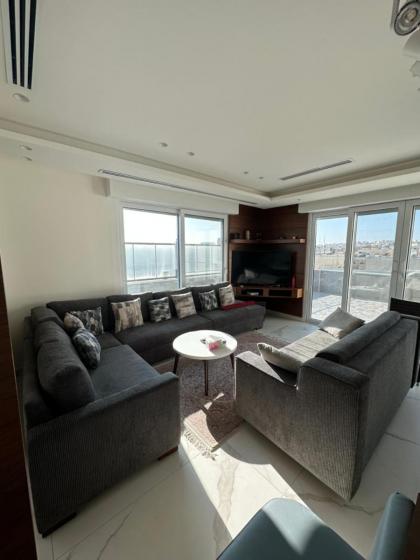 Furnished luxurious suite for Rent - image 2