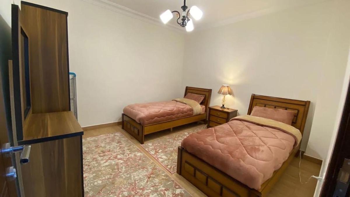 Amzing two bedrooms in the middle of amman - image 3