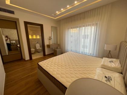 Brand New luxury 2 B Apartment - image 13