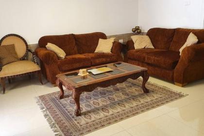 ‘C’ DAZZLING MODERN 2 BDRM APT IN KHALDA Free WIFI - image 5