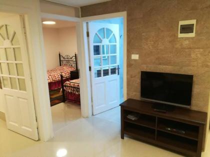 ‘C’ DAZZLING MODERN 2 BDRM APT IN KHALDA Free WIFI - image 8